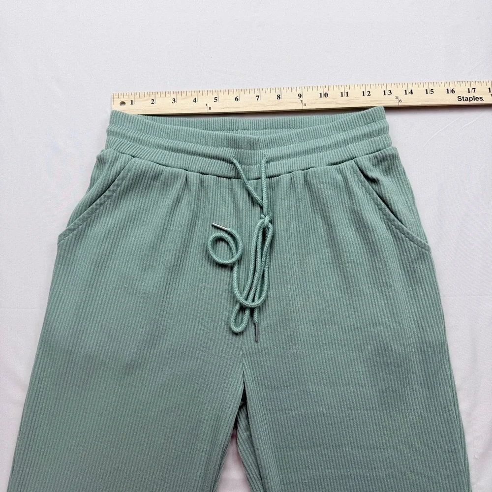 PRETTY-GARDEN knitted loungewear outfit. Ribbed 2pc set